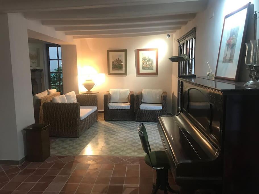 Ca Margalef - Casa Rural Con Encanto Ginestar Εξωτερικό φωτογραφία